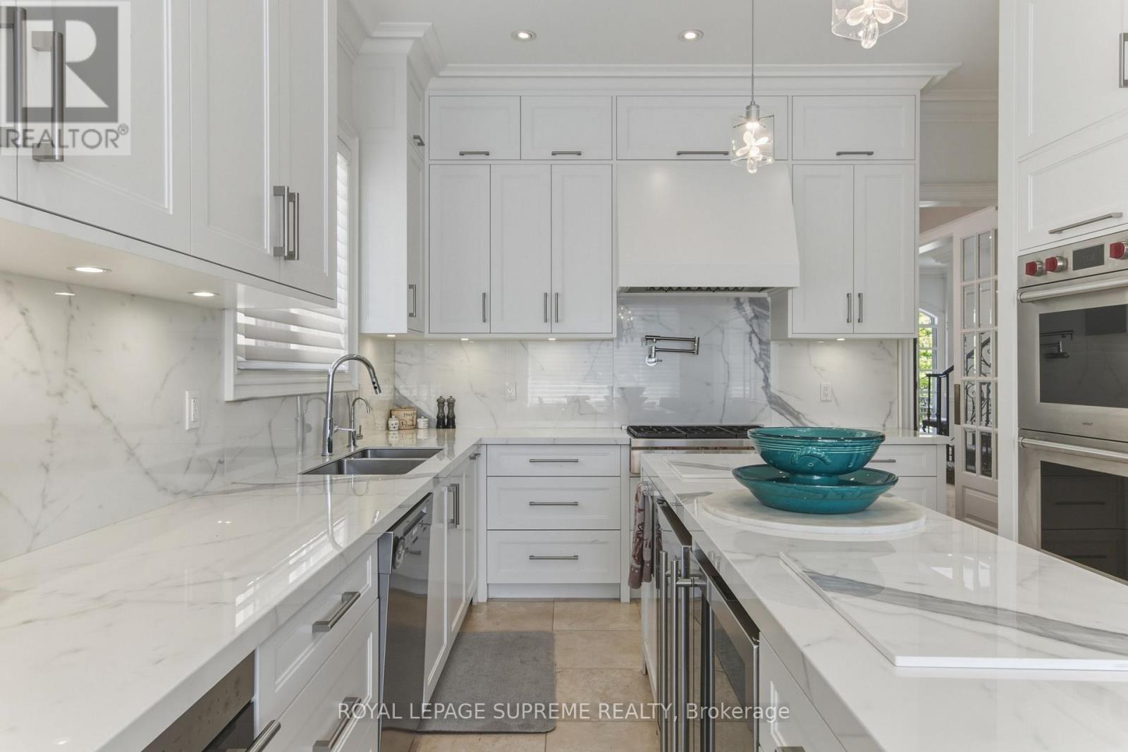 209 Carmichael Avenue, Toronto, Ontario  M5M 2X2 - Photo 19 - C13492862