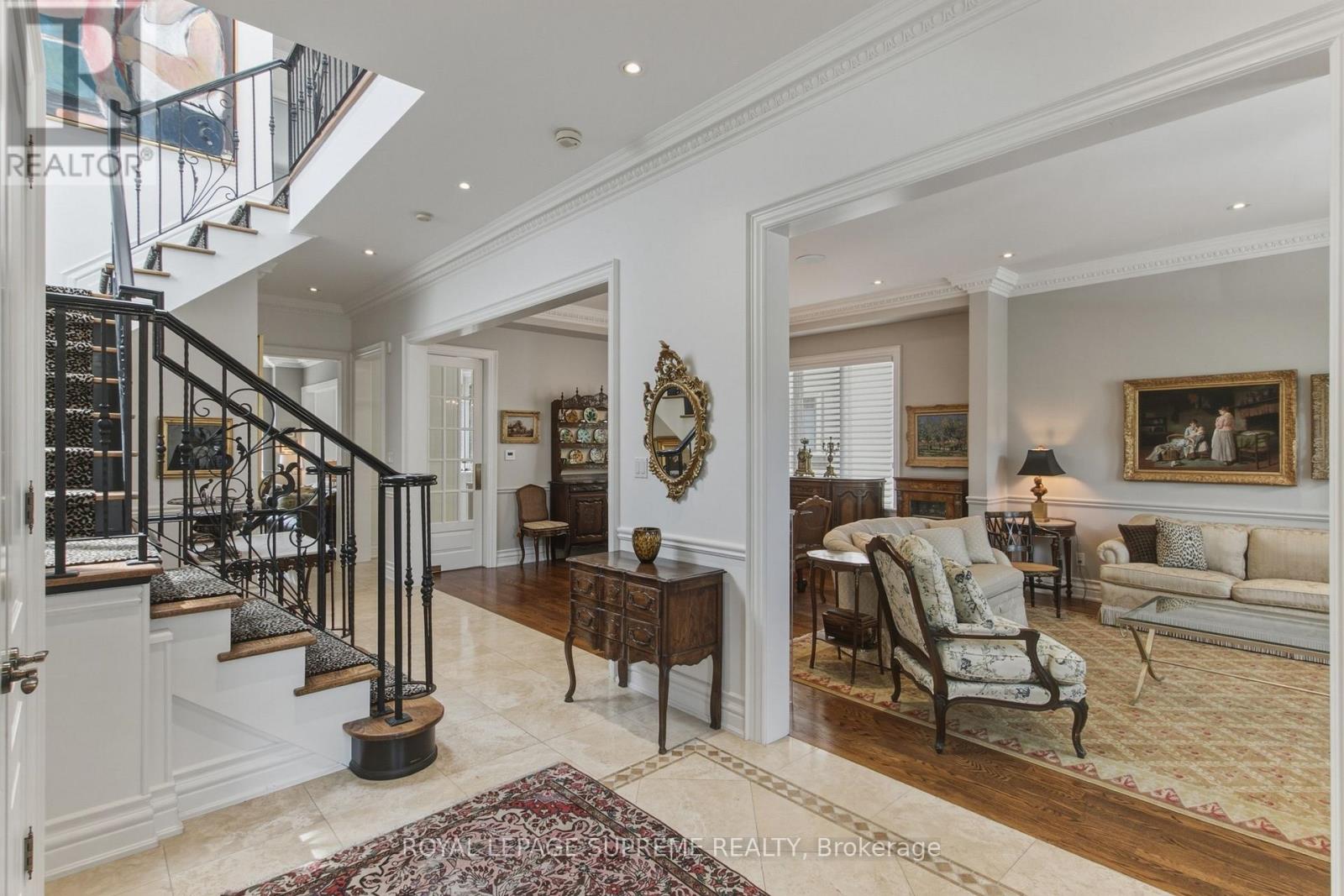 209 Carmichael Avenue, Toronto, Ontario  M5M 2X2 - Photo 4 - C13492862