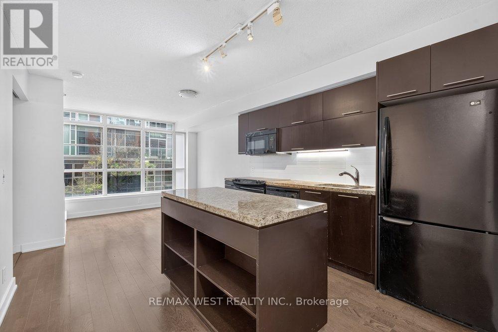 216 - 21 NELSON STREET, Toronto, Ontario