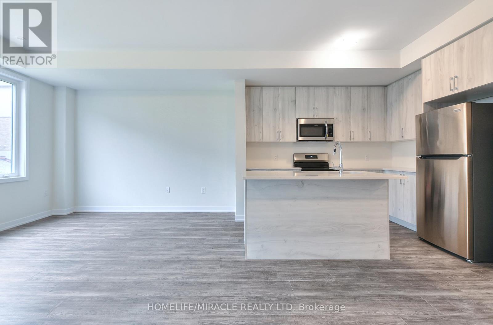 Main - 74 Ziibi Way, Clarington, Ontario  L1B 0W5 - Photo 3 - E13492820
