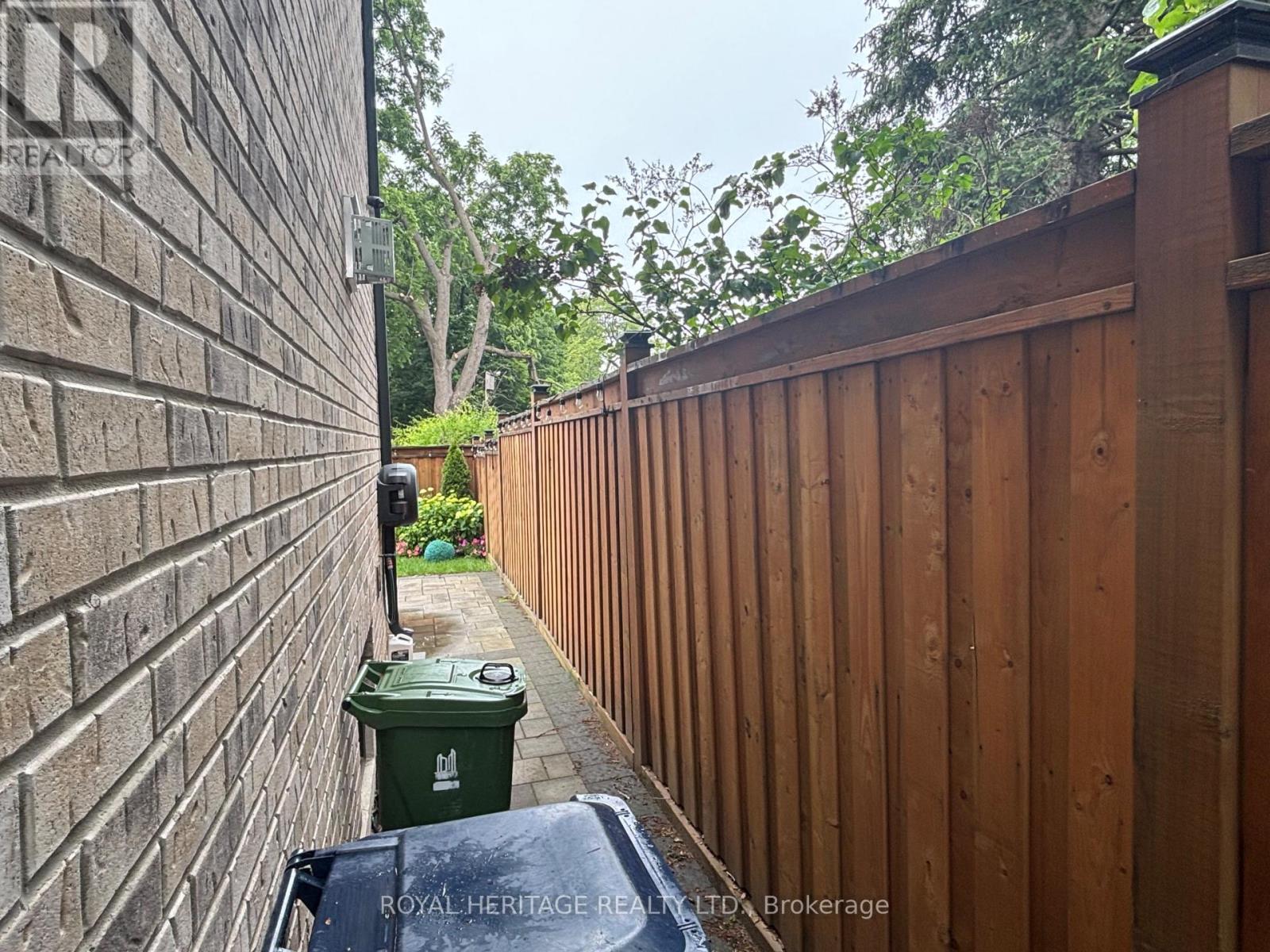 Basement Suite 1 - 57a Orchard Park Drive, Toronto, Ontario  M1E 3T6 - Photo 4 - E13492834