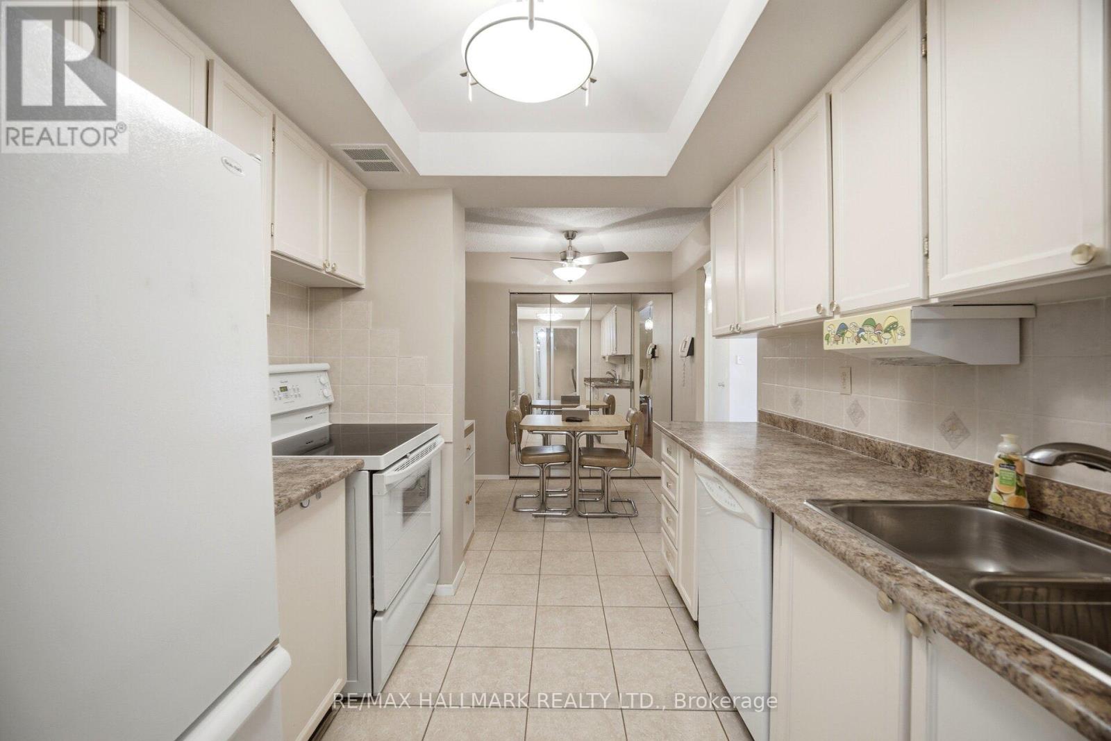 1701 - 3131 Bridletowne Circle, Toronto, Ontario  M1W 2S9 - Photo 4 - E13492902