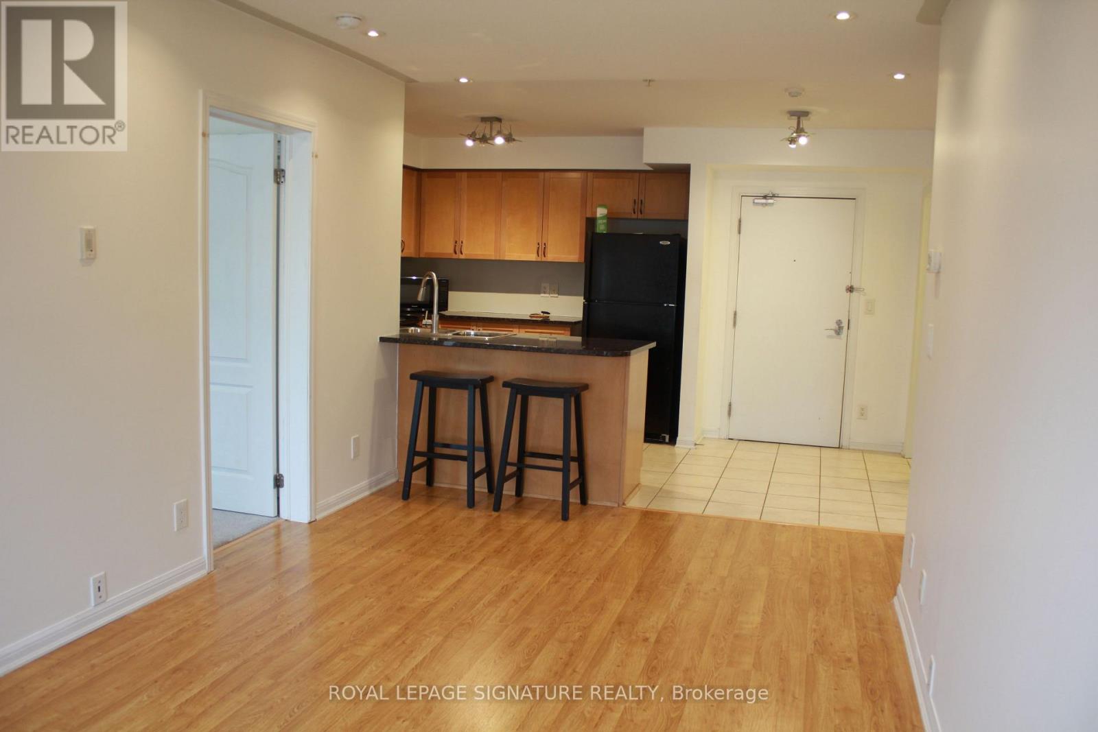 327 - 10 Mendelssohn Street, Toronto, Ontario  M1L 0G7 - Photo 5 - E13493080