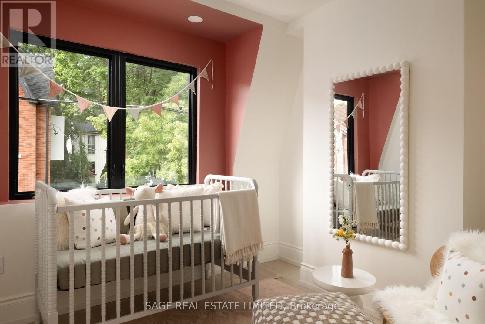75 Allen Avenue, Toronto, Ontario  M4M 1T5 - Photo 21 - E13493112