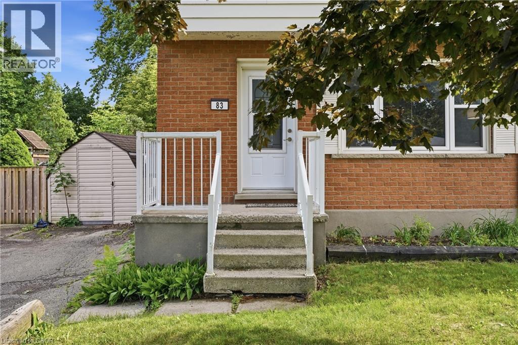 83 Oriole Parkway W, Elmira, Ontario  N3B 1C2 - Photo 2 - 40839102