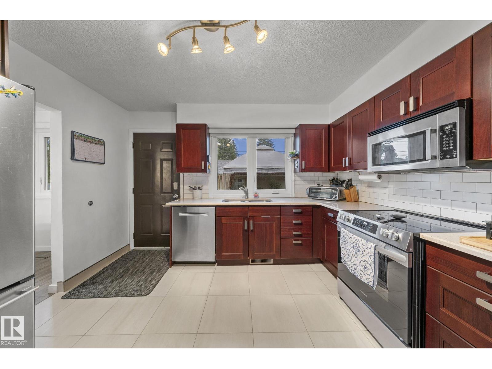 9326 158 St NW, Edmonton, Alberta  T5R 2C7 - Photo 14 - E4495802