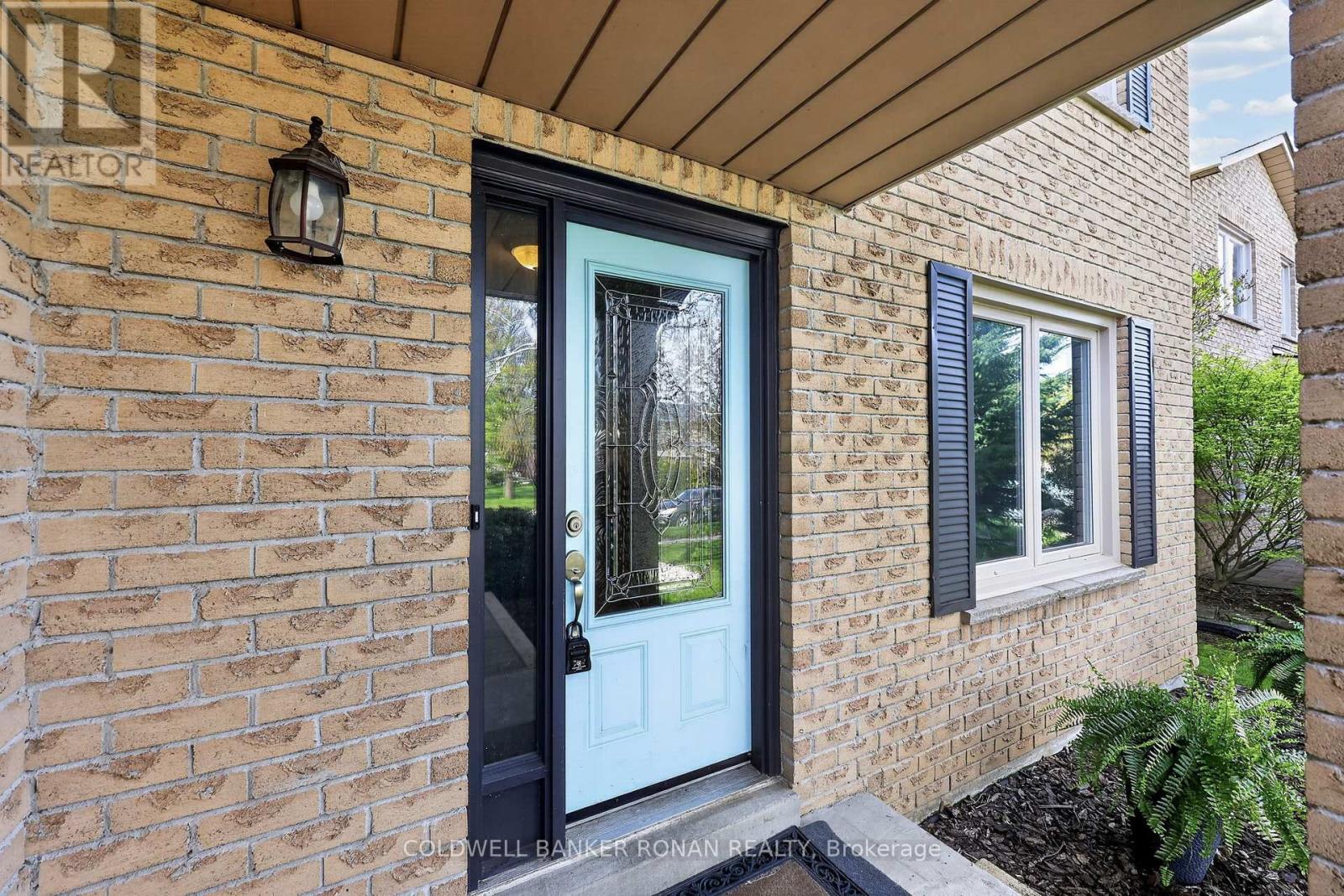 41 Wolfe Avenue, New Tecumseth (Tottenham), Ontario  L0G 1W0 - Photo 2 - N13492792