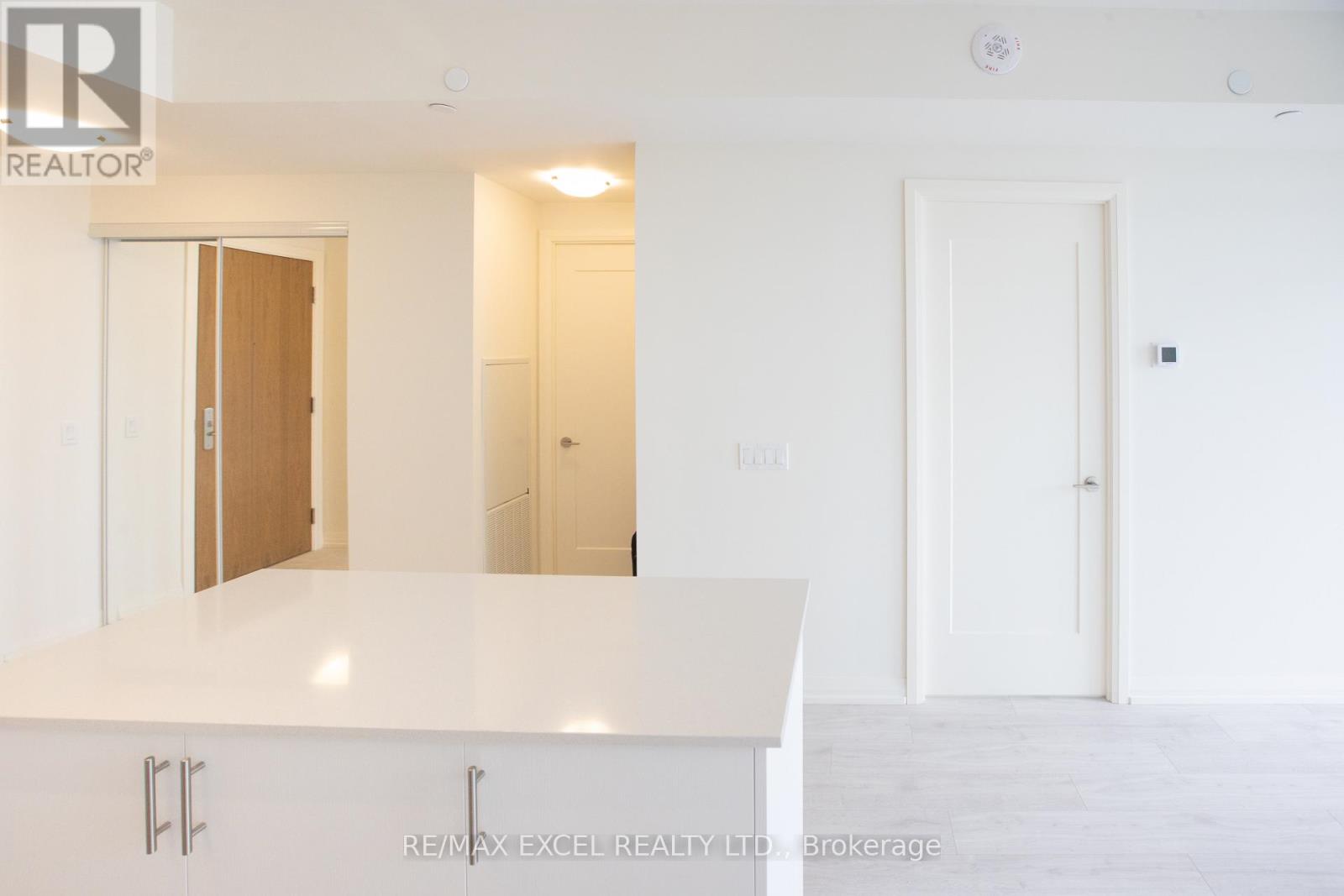 1606 - 27 Korda Gate, Vaughan (Concord), Ontario  L4K 0P6 - Photo 5 - N13492824