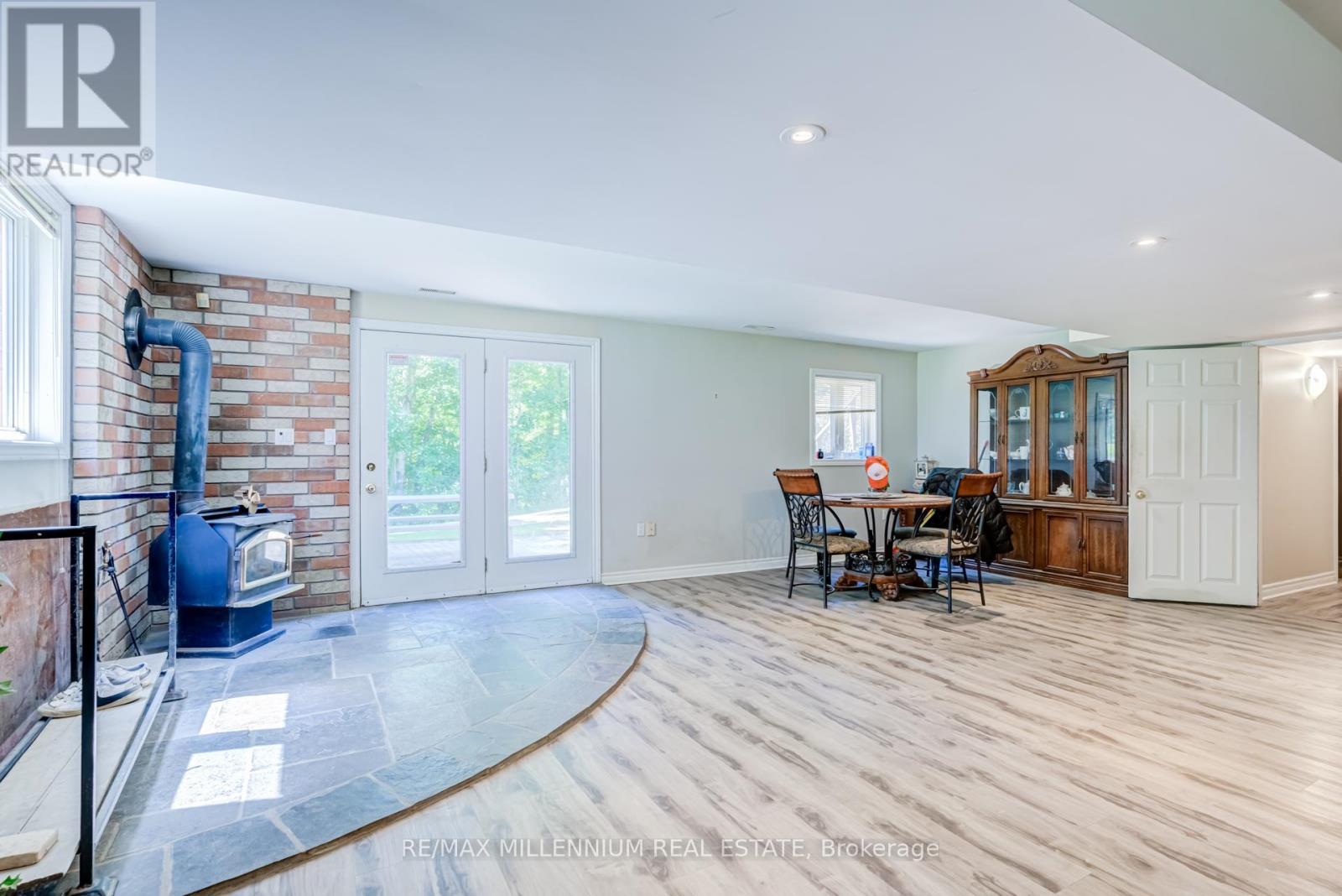 6072 5th Side Road, Innisfil, Ontario  L0L 1L0 - Photo 34 - N13492932