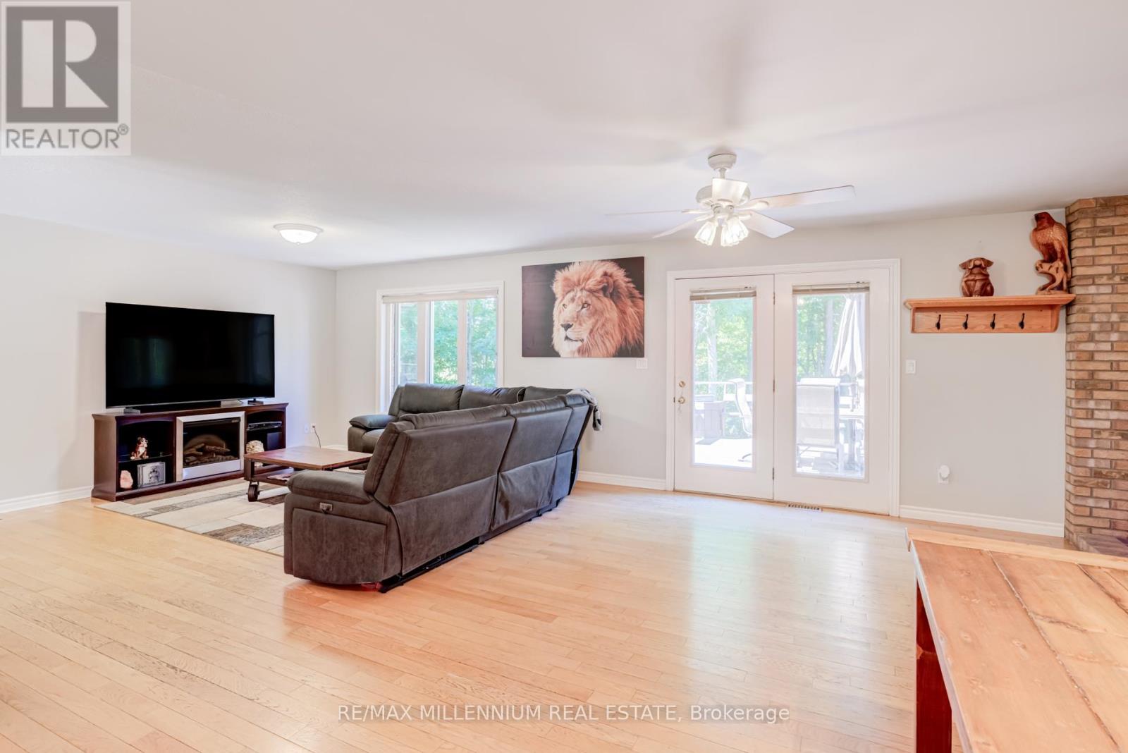 6072 5th Side Road, Innisfil, Ontario  L0L 1L0 - Photo 7 - N13492932