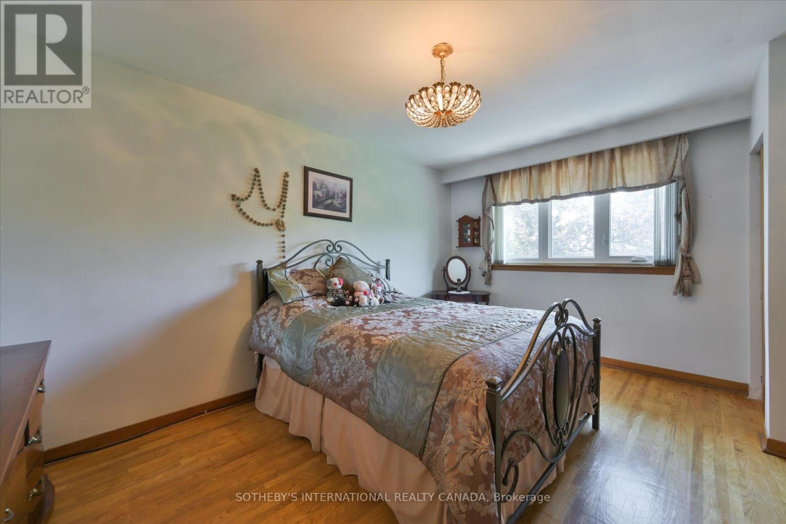 283 Derrydown Road, Toronto, Ontario  M3J 1S2 - Photo 24 - W13492838