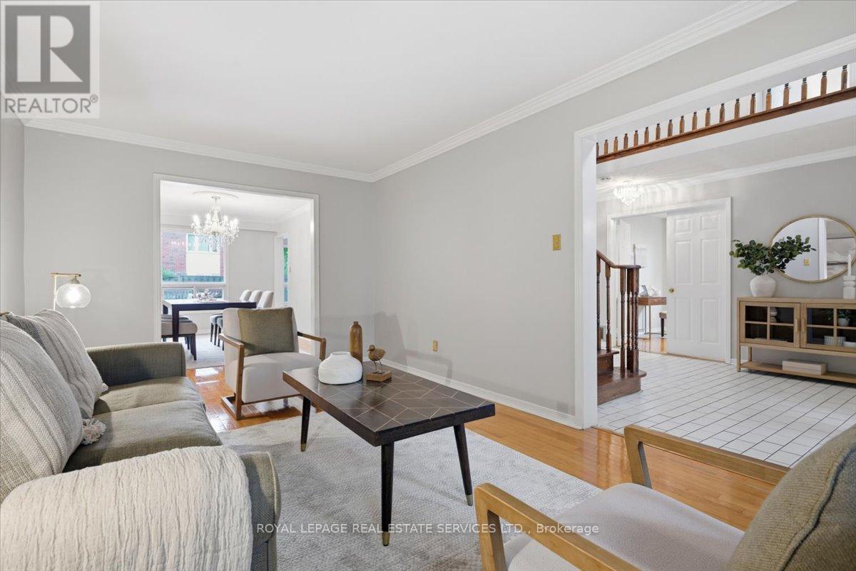 2148 Grosvenor Street, Oakville, Ontario  L6H 5L2 - Photo 6 - W13492954