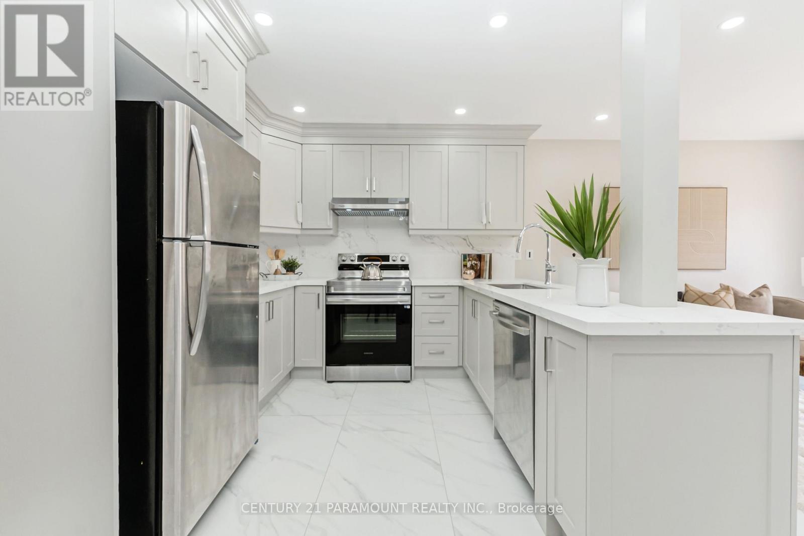 641 Macbeth Heights, Mississauga, Ontario  L5W 1E5 - Photo 13 - W13492962