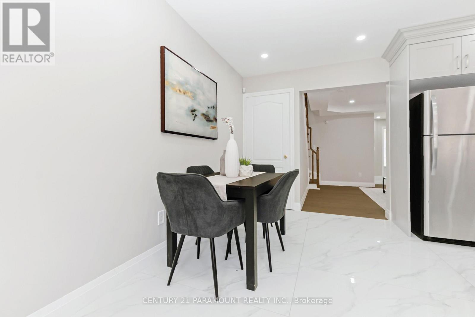641 Macbeth Heights, Mississauga, Ontario  L5W 1E5 - Photo 17 - W13492962