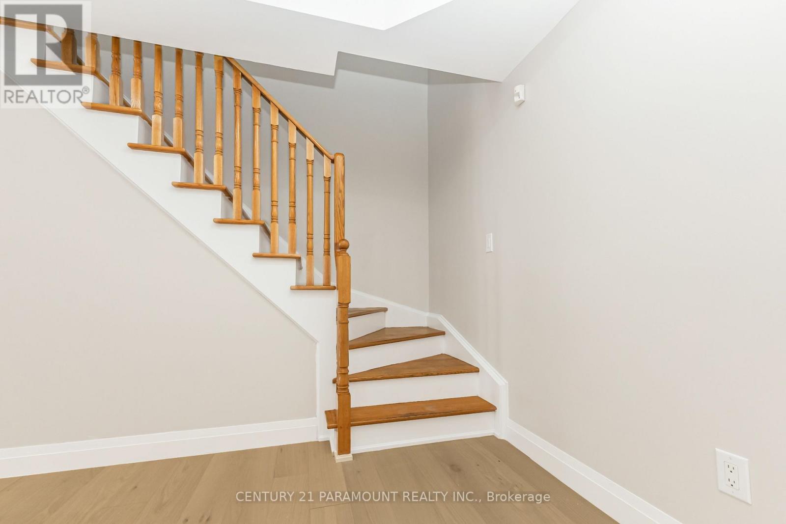 641 Macbeth Heights, Mississauga, Ontario  L5W 1E5 - Photo 24 - W13492962