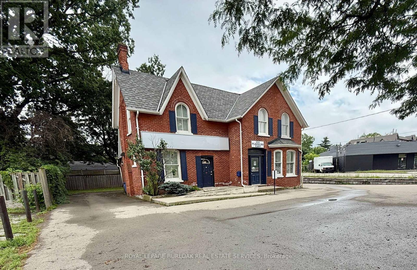 446 PLAINS ROAD E, Burlington, Ontario