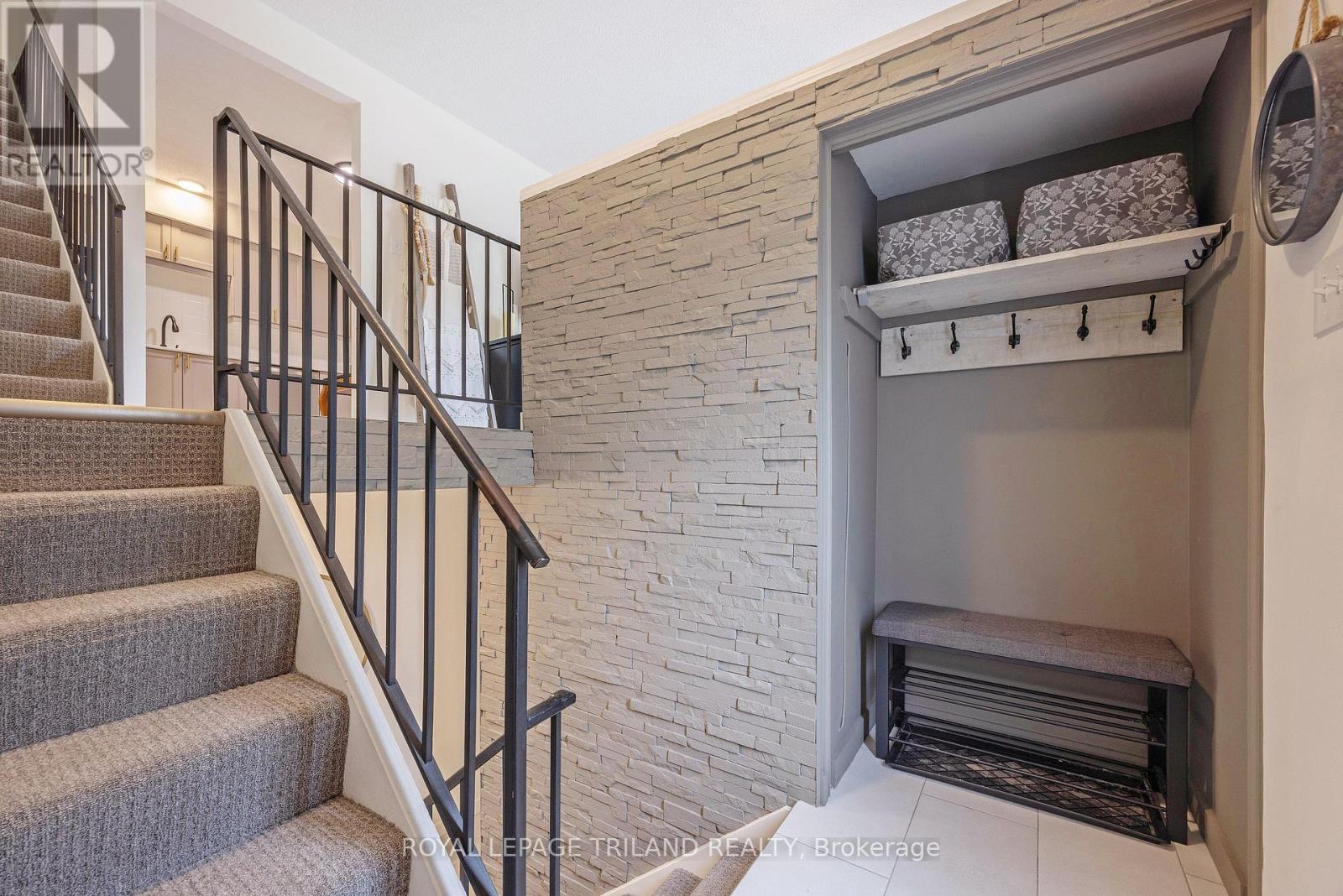 22 - 760 Berkshire Drive, London South, Ontario  N6J 4A5 - Photo 2 - X13493260