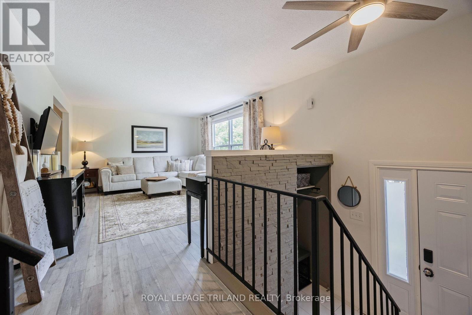 22 - 760 Berkshire Drive, London South, Ontario  N6J 4A5 - Photo 3 - X13493260