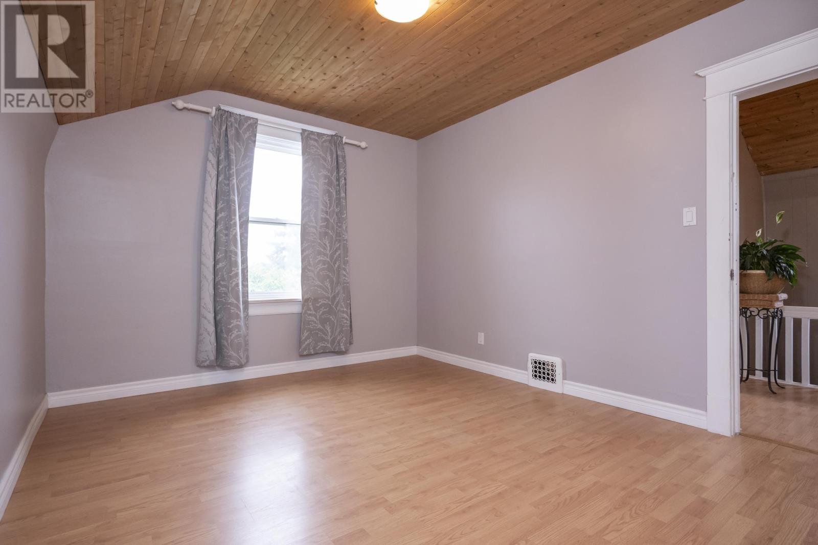 123 Francis St W, Thunder Bay, Ontario  P7E 4B8 - Photo 35 - TB2601476