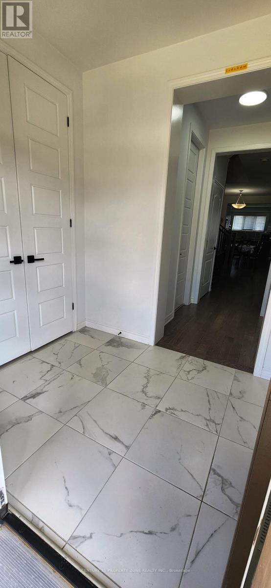 30 Histand Trail, Kitchener, Ontario  N2R 0S2 - Photo 3 - X13492808