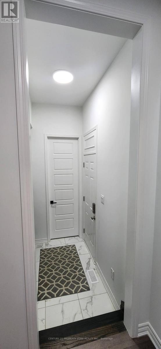 30 Histand Trail, Kitchener, Ontario  N2R 0S2 - Photo 7 - X13492808