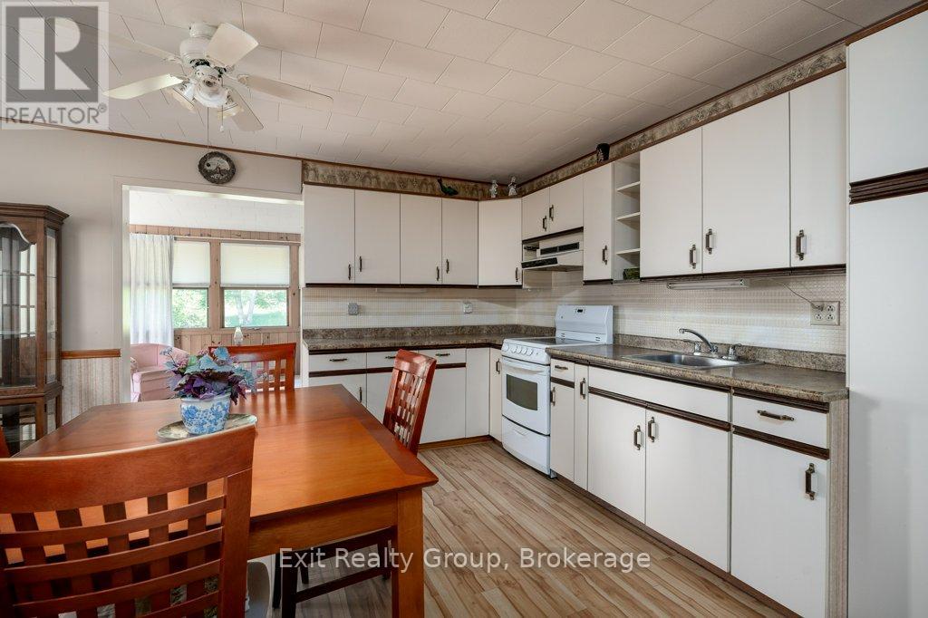 951 Hunt Club Road, Madoc, Ontario  K0K 2K0 - Photo 8 - X13492614