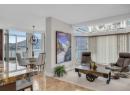 1152 Sunset Drive Unit# 1702, Kelowna, BC V1Y 9R7