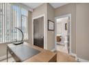 1152 Sunset Drive Unit# 1702, Kelowna, BC V1Y 9R7