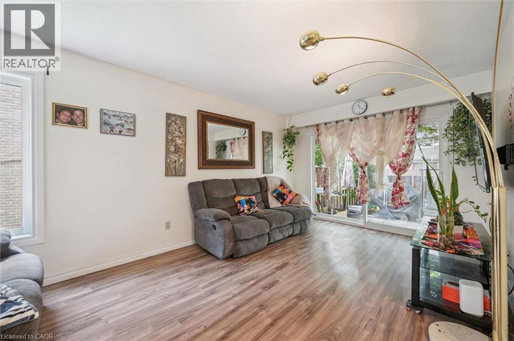 46 Cedarwoods Crescent, Kitchener, Ontario  N2C 2L7 - Photo 4 - 40843223