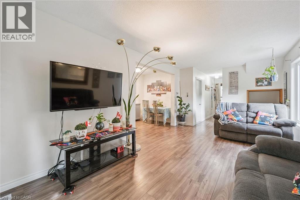 46 Cedarwoods Crescent, Kitchener, Ontario  N2C 2L7 - Photo 5 - 40843223