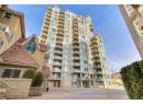 1152 Sunset Drive Unit# 1702, Kelowna, BC V1Y 9R7