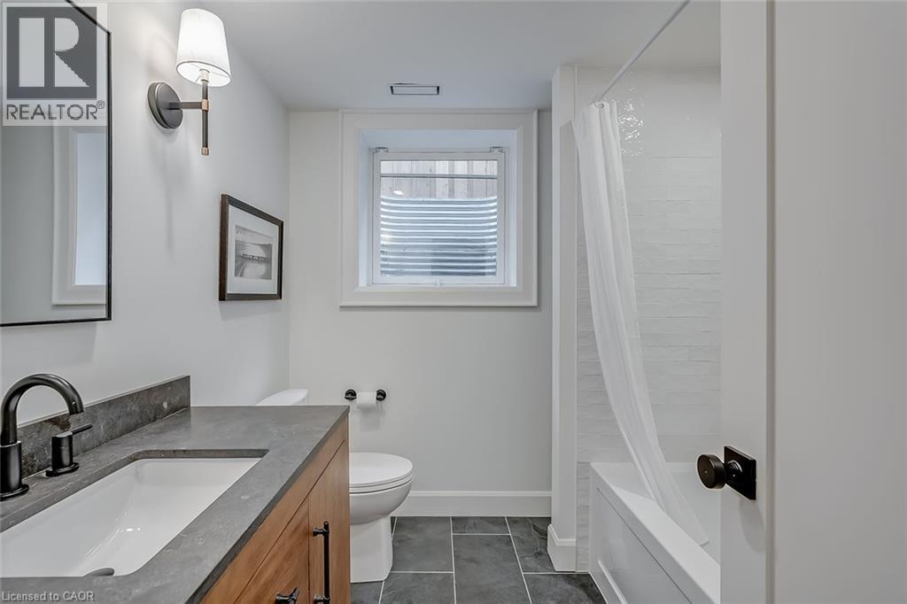 894 Condor Drive, Burlington, Ontario  L7T 3A9 - Photo 39 - 40841946