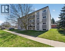 81 KENWOOD Drive Unit# 6, Kitchener, Ontario