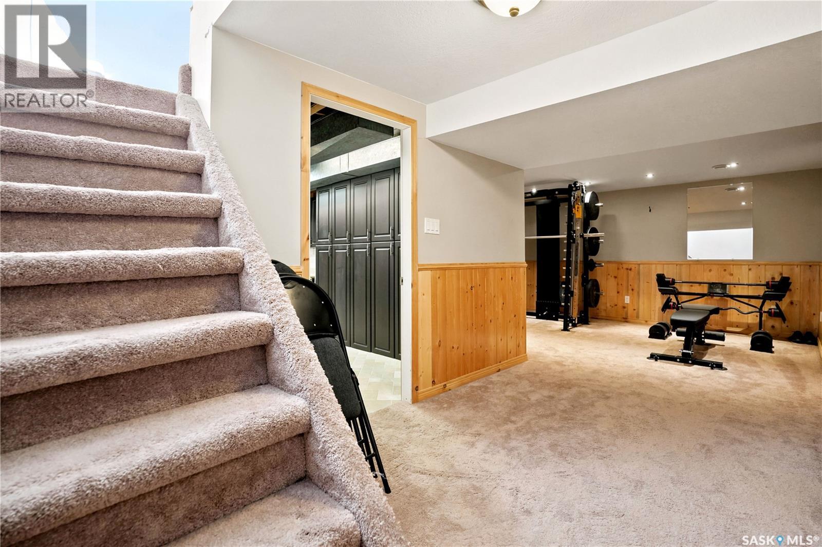 87 Yarnton Crescent, Regina, Saskatchewan  S4R 4A4 - Photo 37 - SK040761