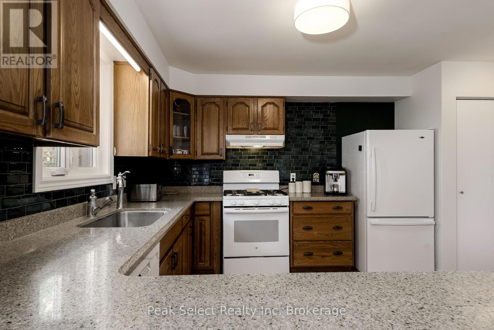 7 Hillside Court, St. Marys, Ontario  N4X 1C3 - Photo 14 - X13493242