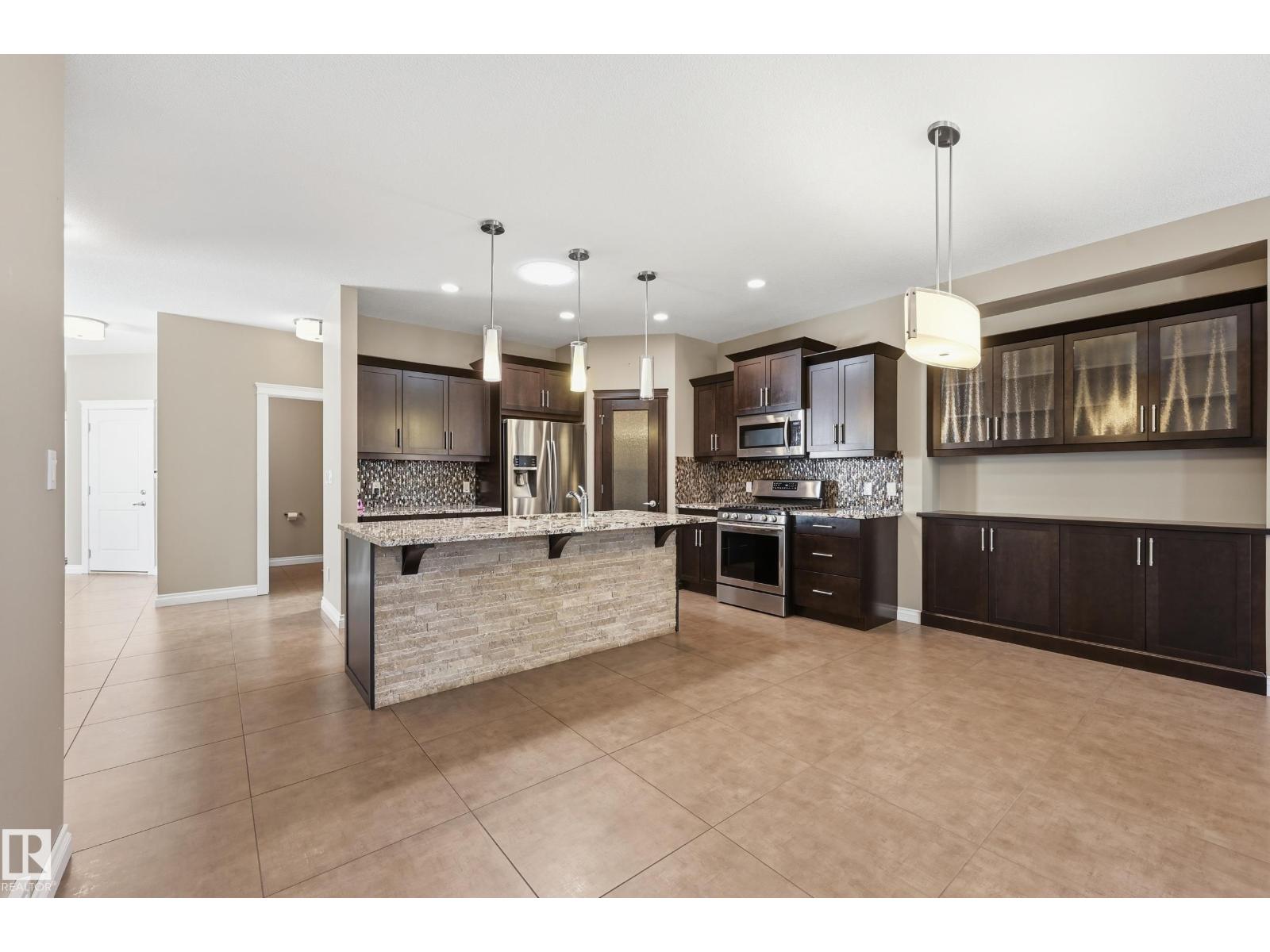 629 Ortona Wy NW, Edmonton, Alberta  T5E 6S9 - Photo 5 - E4495808