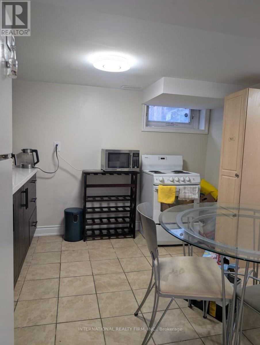 164 Central Park Boulevard S, Oshawa, Ontario  L1H 5W7 - Photo 11 - E13493184