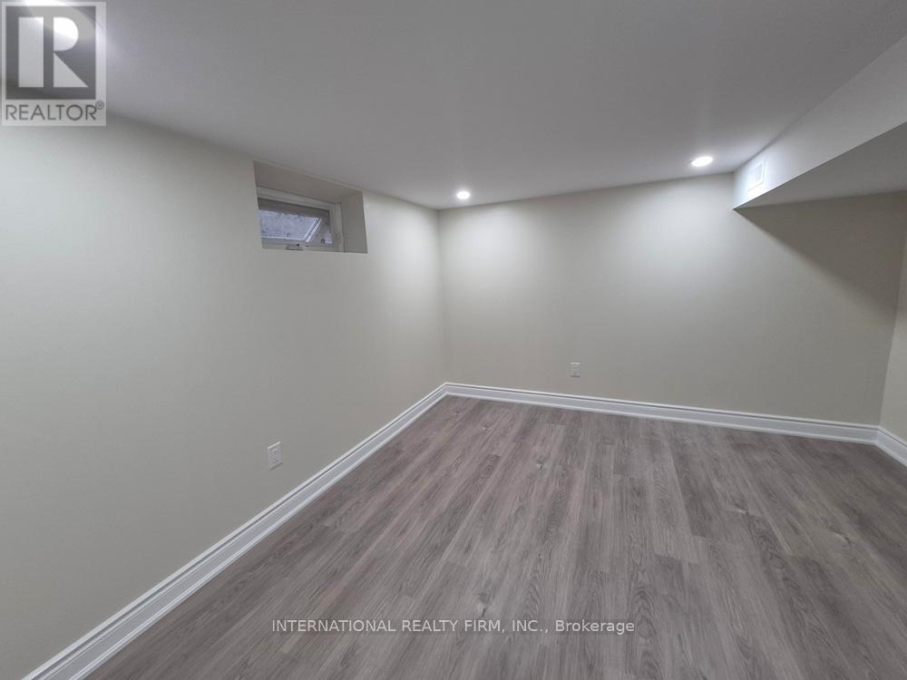 164 Central Park Boulevard S, Oshawa, Ontario  L1H 5W7 - Photo 3 - E13493184