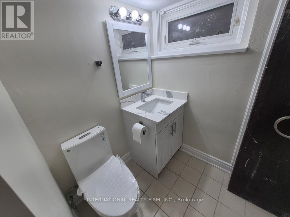 164 Central Park Boulevard S, Oshawa, Ontario  L1H 5W7 - Photo 7 - E13493184