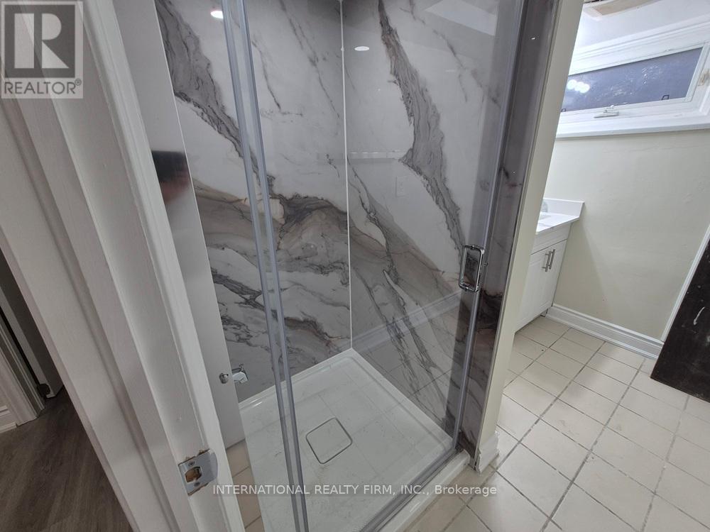 164 Central Park Boulevard S, Oshawa, Ontario  L1H 5W7 - Photo 9 - E13493184