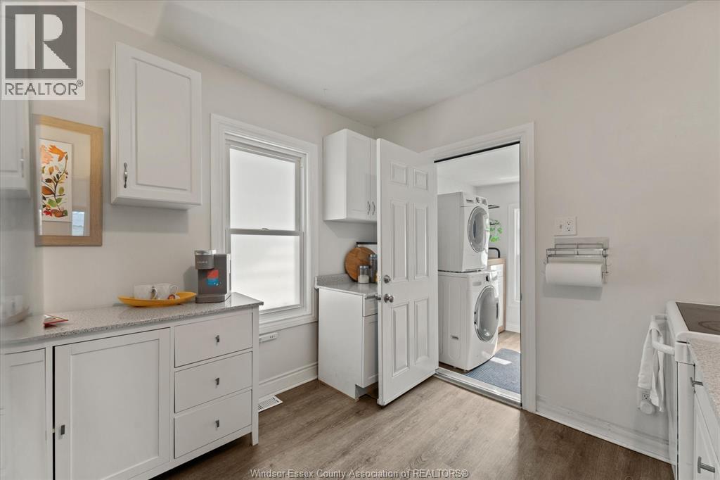 965 Bridge, Windsor, Ontario  N9B 2M9 - Photo 14 - 26015324