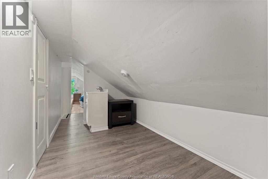 965 Bridge, Windsor, Ontario  N9B 2M9 - Photo 22 - 26015324