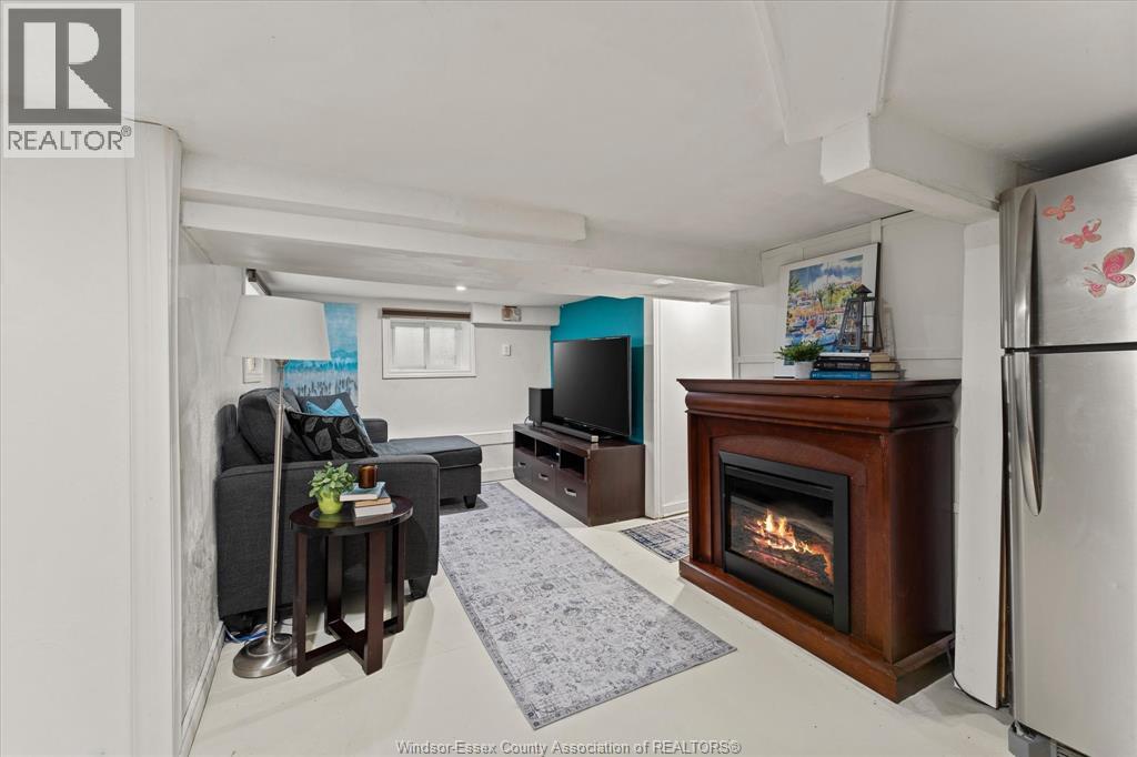 965 Bridge, Windsor, Ontario  N9B 2M9 - Photo 24 - 26015324