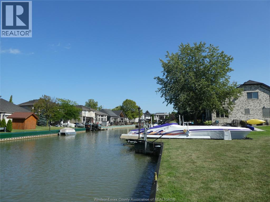 256 Moceri Crescent, Lakeshore, Ontario  N8N 5A9 - Photo 5 - 26015322
