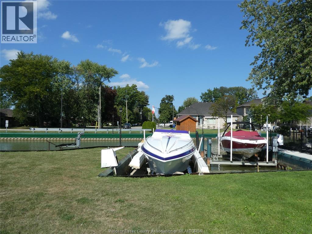 256 Moceri Crescent, Lakeshore, Ontario  N8N 5A9 - Photo 7 - 26015322