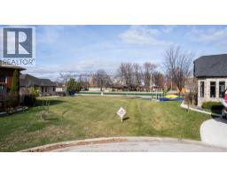 256 MOCERI CRESCENT, Lakeshore, Ontario