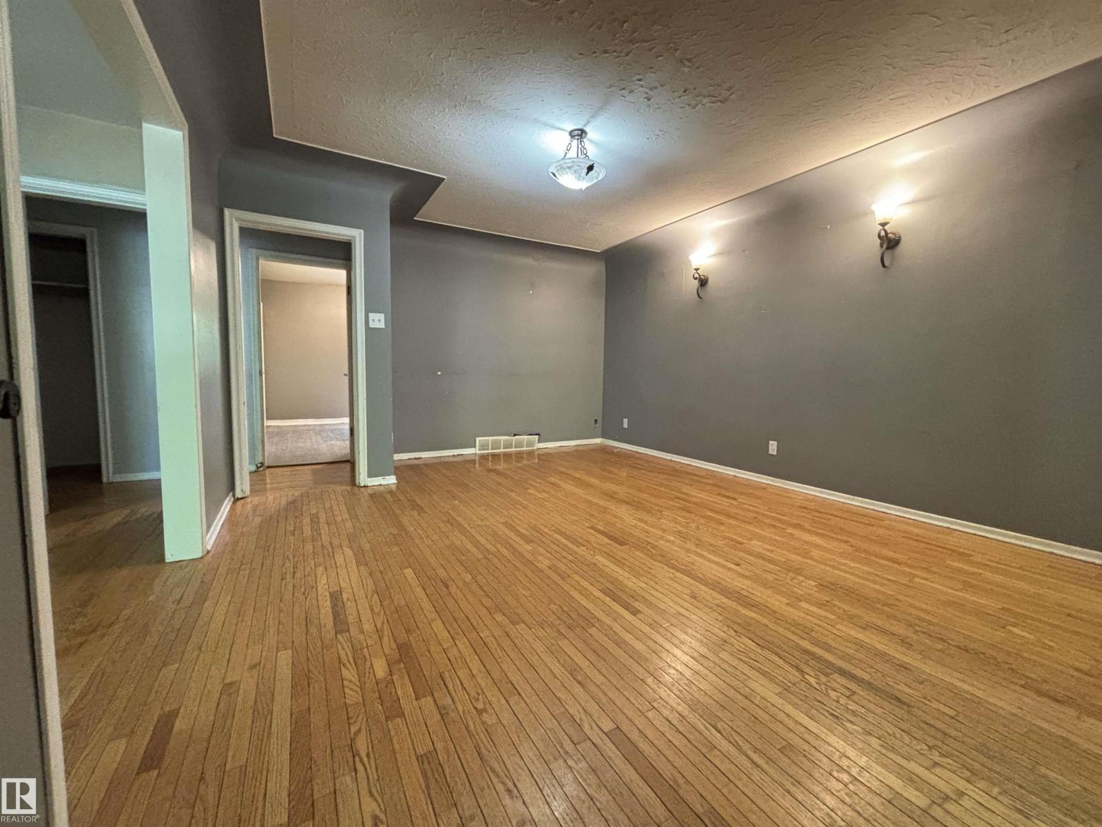 6713 106 St NW NW, Edmonton, Alberta  T6H 2W1 - Photo 9 - E4495812