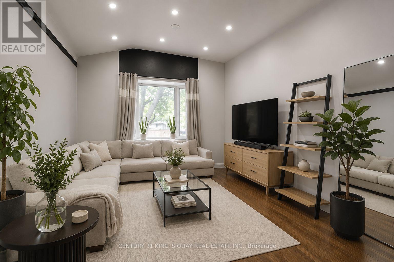 18 Benhur Crescent, Toronto, Ontario  M1H 1P3 - Photo 4 - E13489678