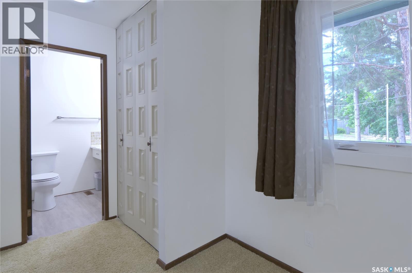 951 Grandview Street W, Moose Jaw, Saskatchewan  S6H 5M1 - Photo 17 - SK040765