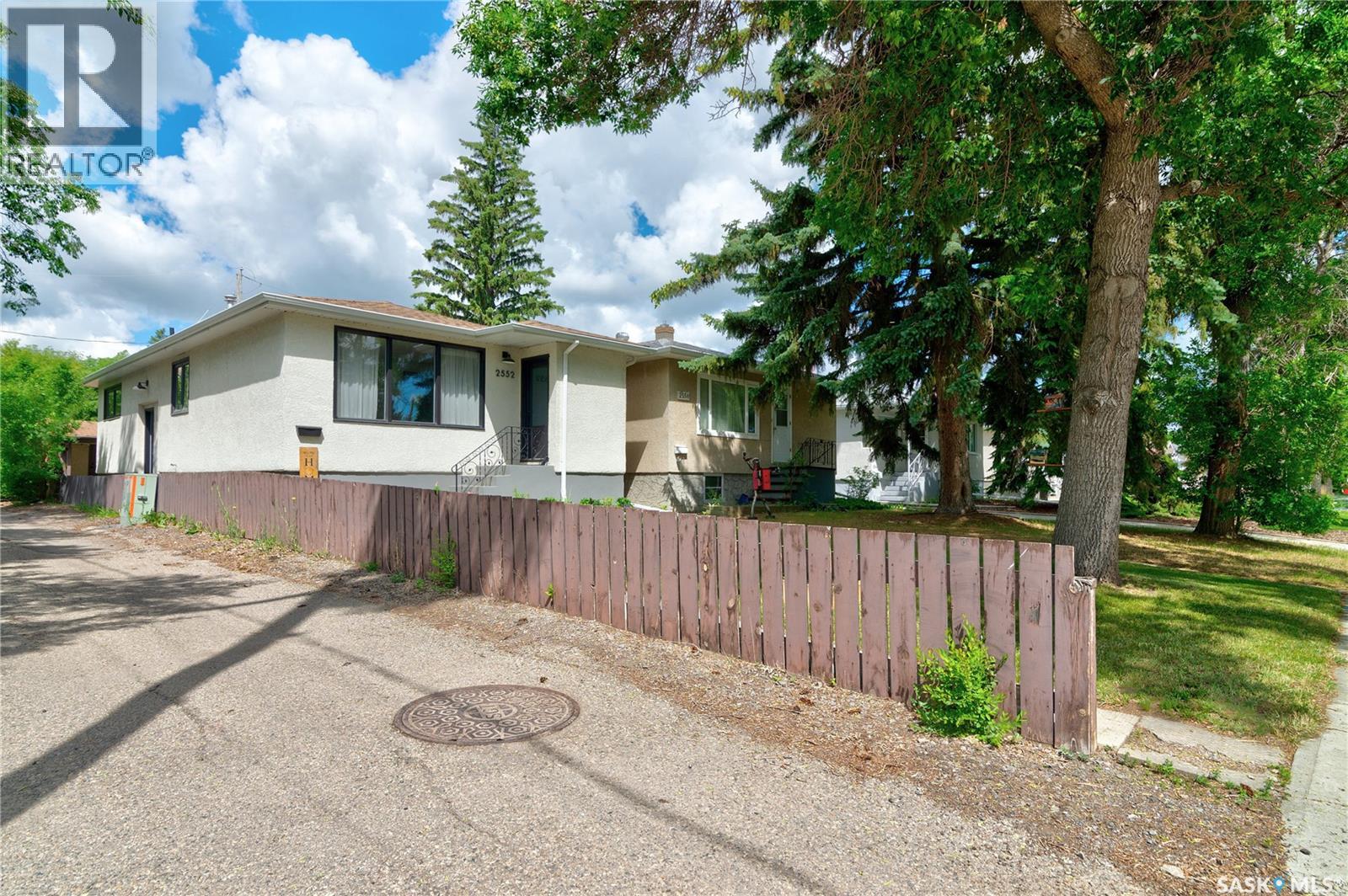 2552 Elliott Street E, Regina, Saskatchewan  S4N 3H5 - Photo 35 - SK040648
